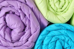 Competent care: how to wash a padding polyester blanket and not ruin it?