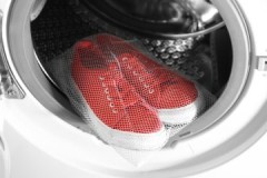 Convenient and useful attribute: what is a shoe washing bag and how to use it?