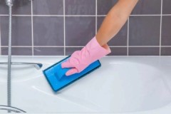 Methods of struggle, or how to clean limescale in the bathroom at home