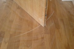 Proven ways to remove scratches from laminate flooring at home