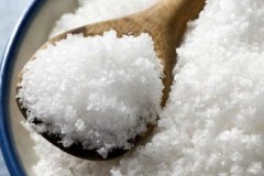 Recepty a tipy, jak umýt tyl solí a zajistit, aby byl sněhobílý